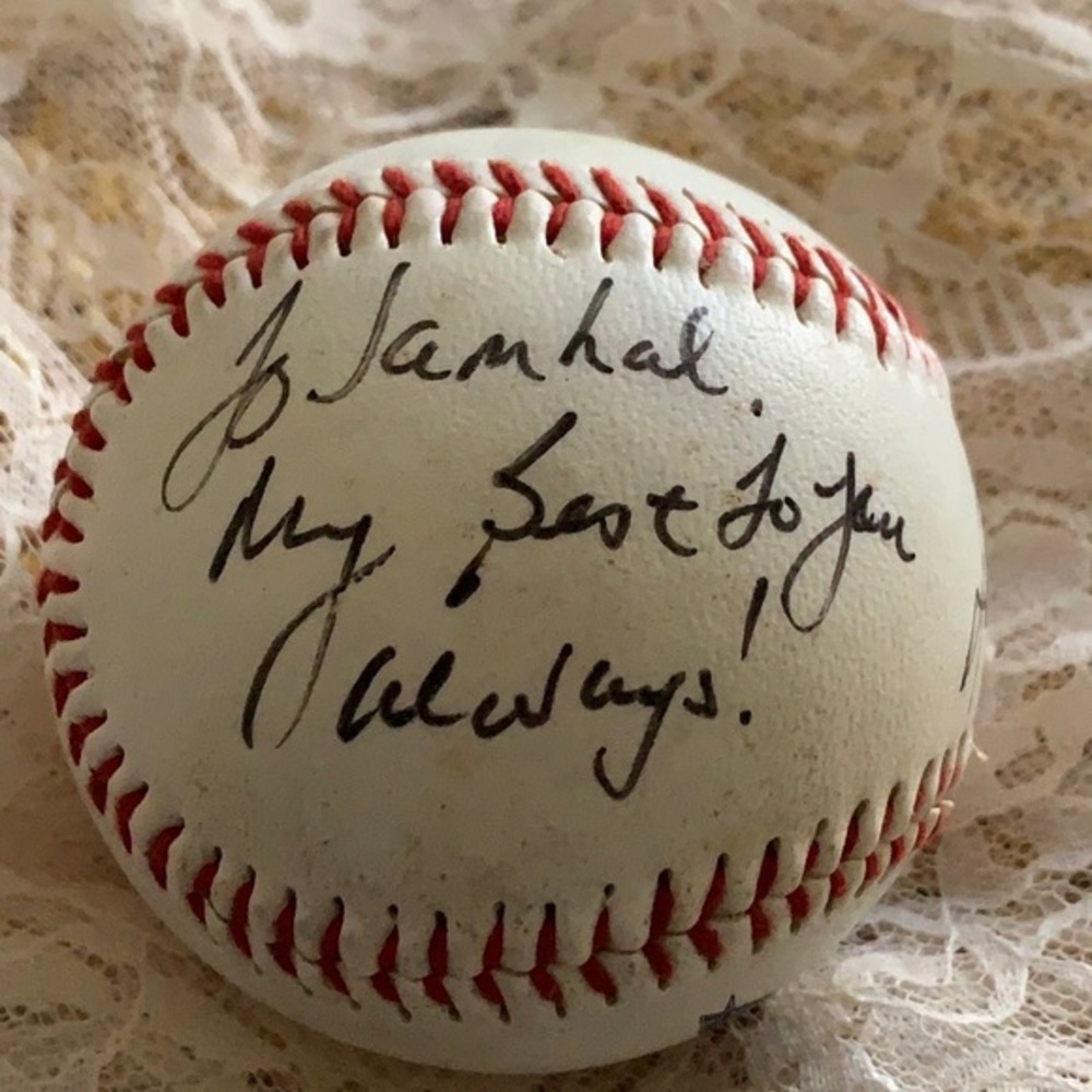 Autographed Baseball with inscription by Don Baylor 1997 not certified - Picture 2 of 6